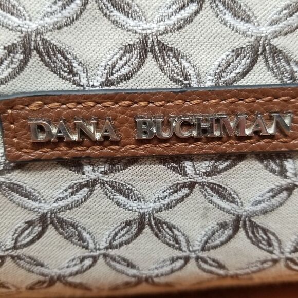 Dana Buchman Large Shoulder Bag. - Picture 2 of 15